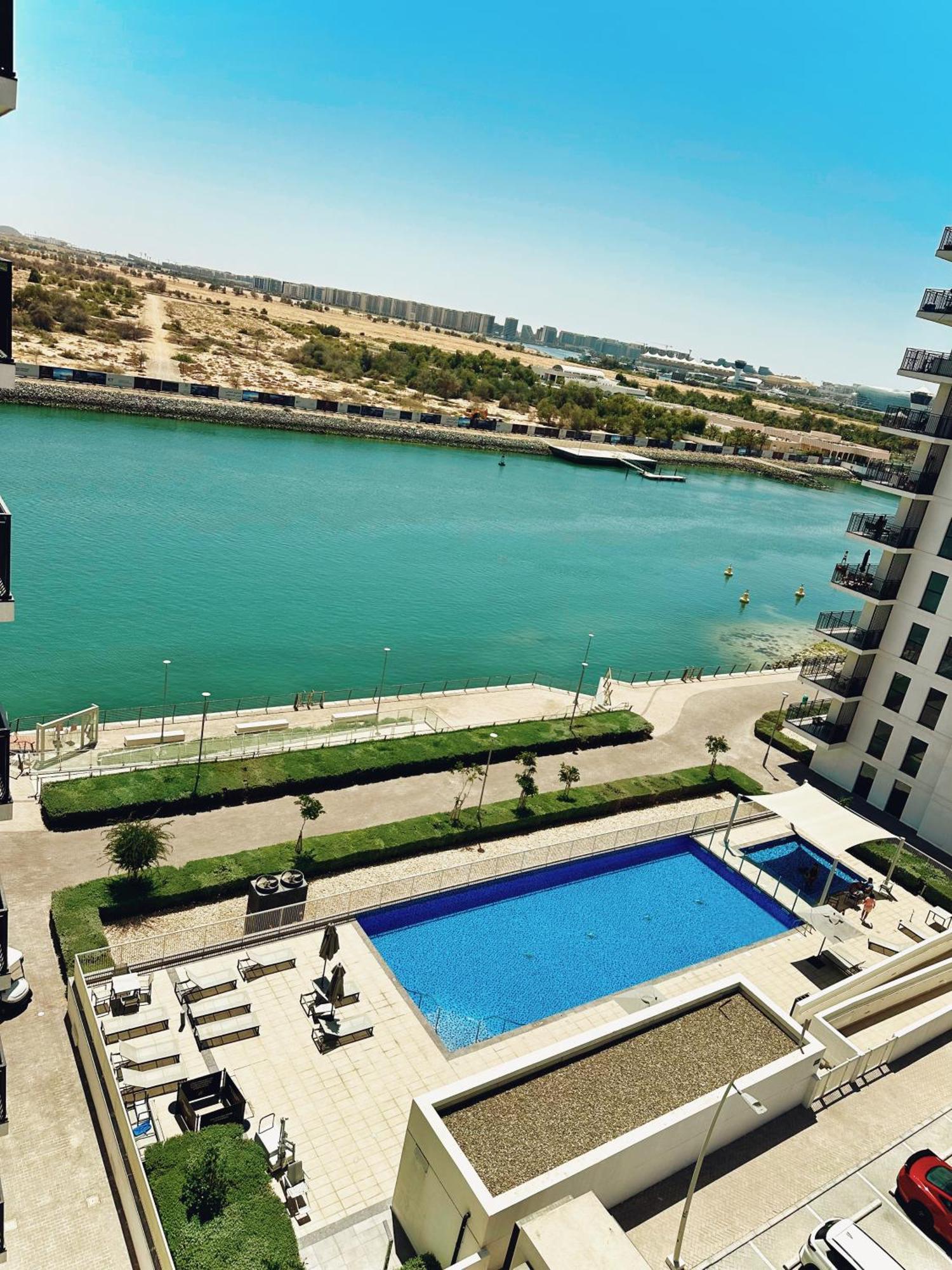 Yas Island, Stunning 2 Bedroom, 4beds Close To The Parks! شقة أبو ظبي